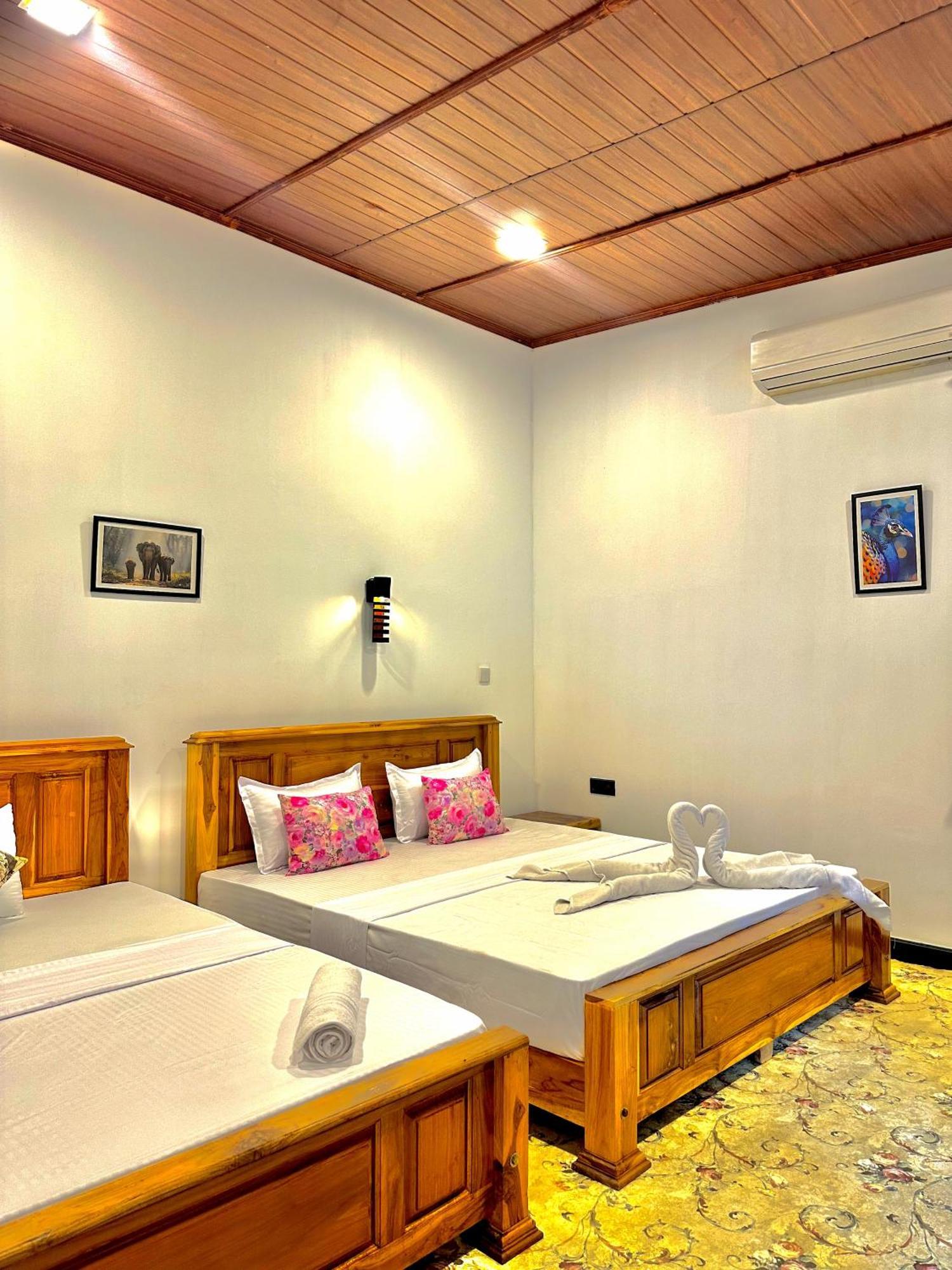 Hotel Cozy House Udawalawe Exterior foto